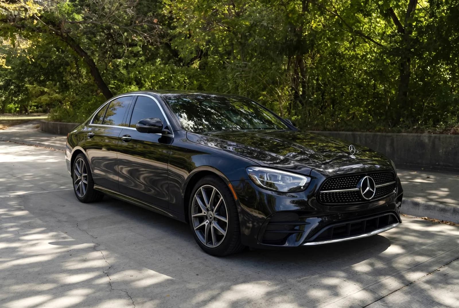 Mercedes-Benz E-Class from the Sidhu Travel Services fleet